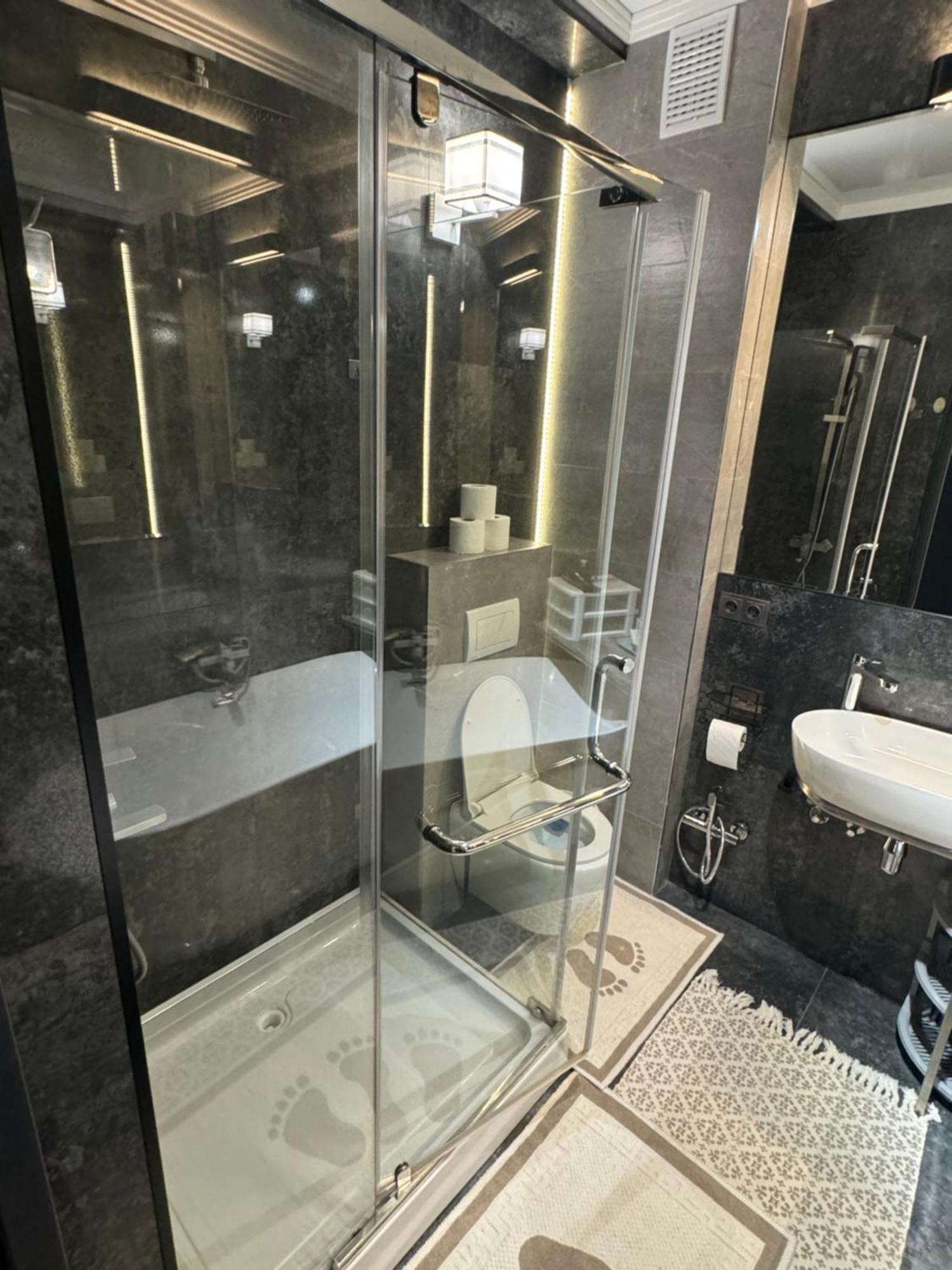Rentnow Modern Lux Apartment In Centre 基希讷乌 外观 照片