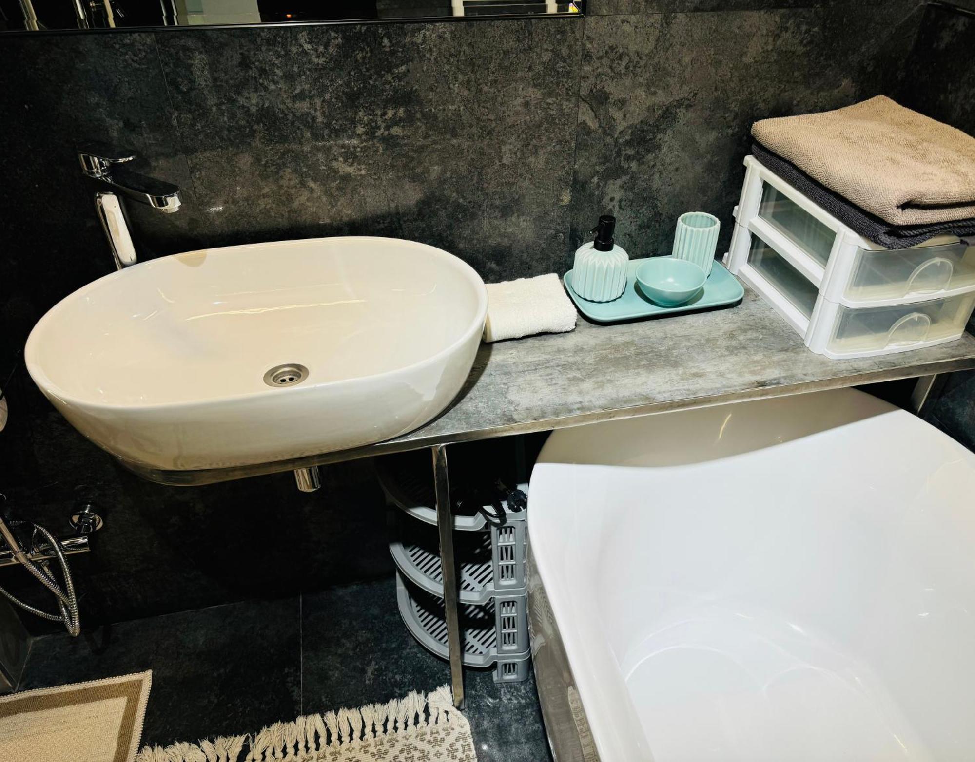 Rentnow Modern Lux Apartment In Centre 基希讷乌 外观 照片