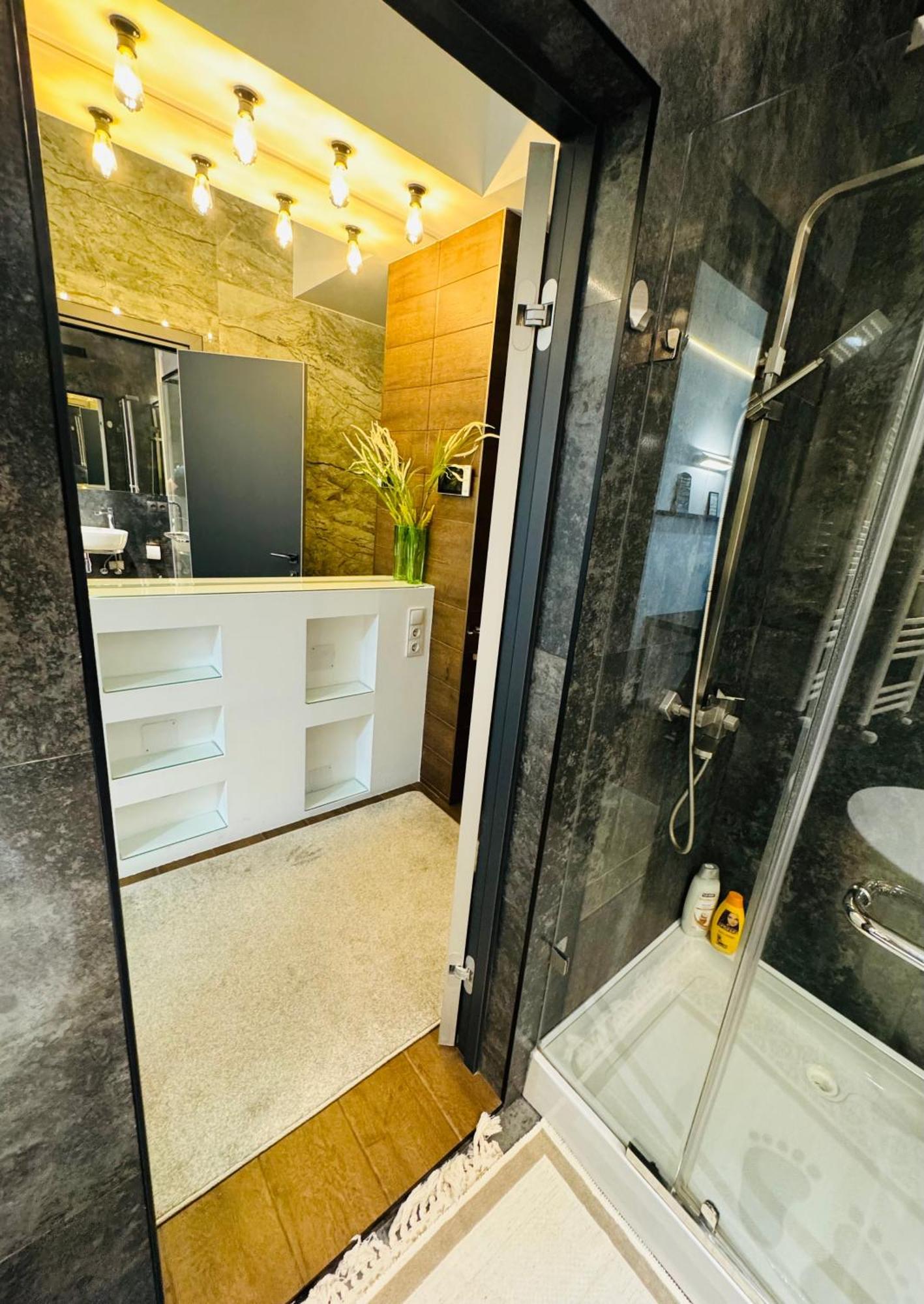 Rentnow Modern Lux Apartment In Centre 基希讷乌 外观 照片
