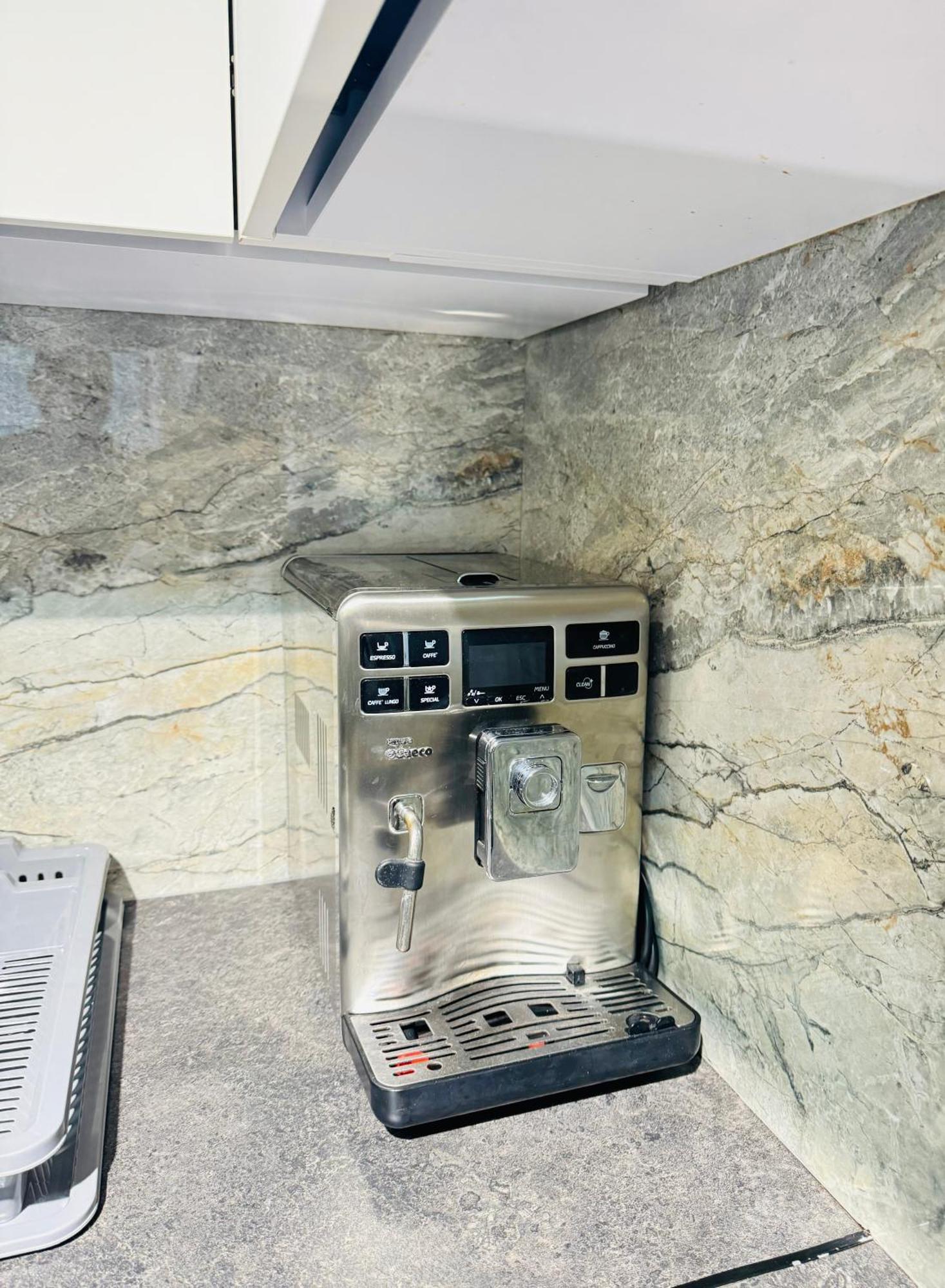 Rentnow Modern Lux Apartment In Centre 基希讷乌 外观 照片